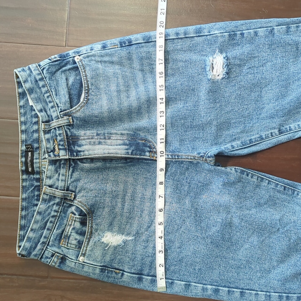 Pretty Little Thing High Waisted Ripped Jeans - Picture 4 of 8